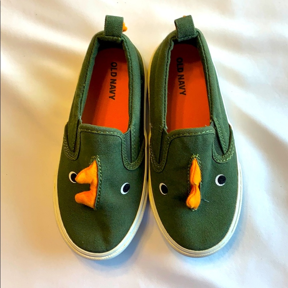 Old navy shoes